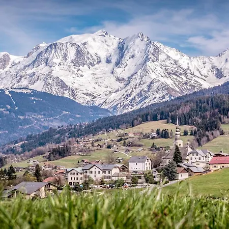 Апартаменти Au Bon Coin - Luxury Hidden Haven, Mont Blanc View, Hot Tub And Garden