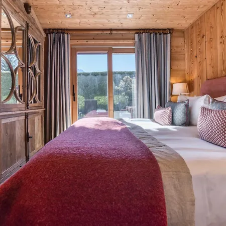 Lägenhet Au Bon Coin - Luxury Hidden Haven, Mont Blanc View, Hot Tub And Garden *