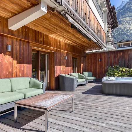 Au Bon Coin - Luxury Hidden Haven, Mont Blanc View, Hot Tub And Garden 公寓