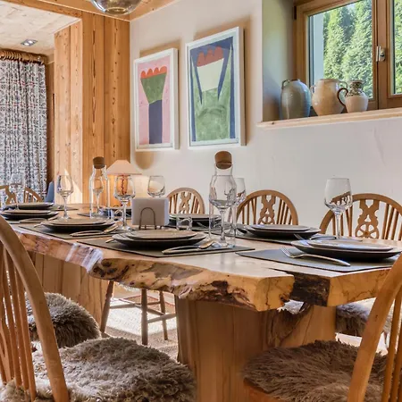 Au Bon Coin - Luxury Hidden Haven, Mont Blanc View, Hot Tub And Garden Lägenhet *