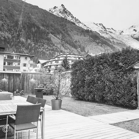 Apartmán Au Bon Coin - Luxury Hidden Haven, Mont Blanc View, Hot Tub And Garden Chamonix