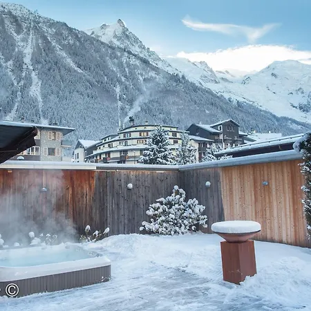 Au Bon Coin - Luxury Hidden Haven, Mont Blanc View, Hot Tub And Garden Шамоні