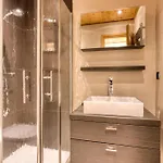 Lägenhet Au Bon Coin - Luxury Hidden Haven, Mont Blanc View, Hot Tub And Garden Chamonix