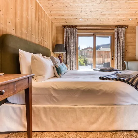 Au Bon Coin - Luxury Hidden Haven, Mont Blanc View, Hot Tub And Garden *