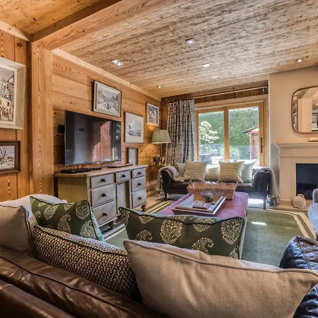 Апартаменты Au Bon Coin - Luxury Hidden Haven, Mont Blanc View, Hot Tub And Garden Шамони