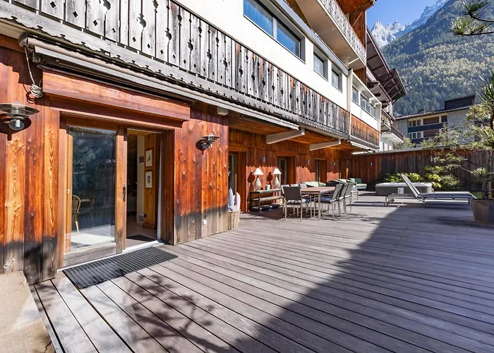 Au Bon Coin - Luxury Hidden Haven, Mont Blanc View, Hot Tub And Garden Шамони