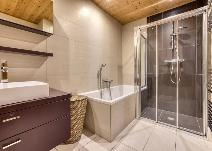 Au Bon Coin - Luxury Hidden Haven, Mont Blanc View, Hot Tub And Garden Шамони