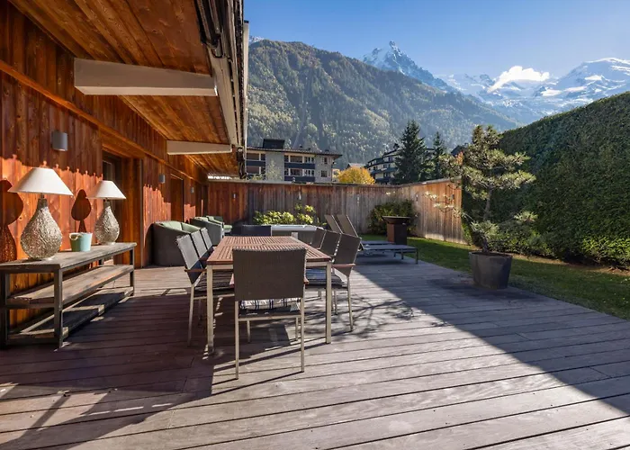 Au Bon Coin - Luxury Hidden Haven, Mont Blanc View, Hot Tub&garden