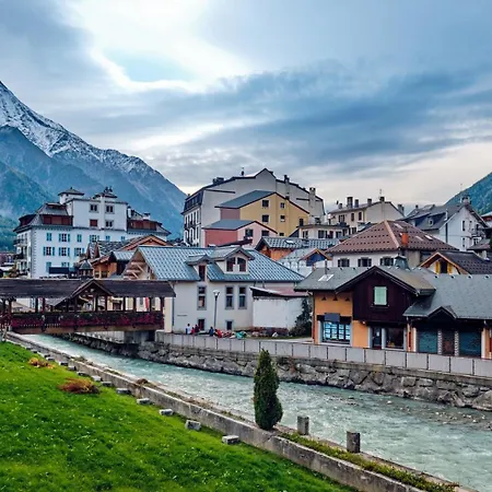 Apartment Au Bon Coin - Luxury Hidden Haven, Mont Blanc View, Hot Tub And Garden *