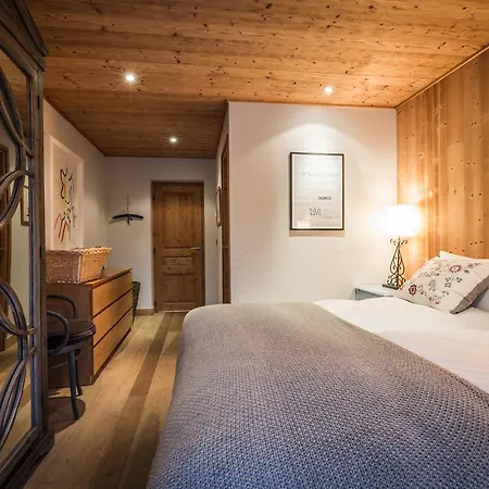 Au Bon Coin - Luxury Hidden Haven, Mont Blanc View, Hot Tub And Garden *