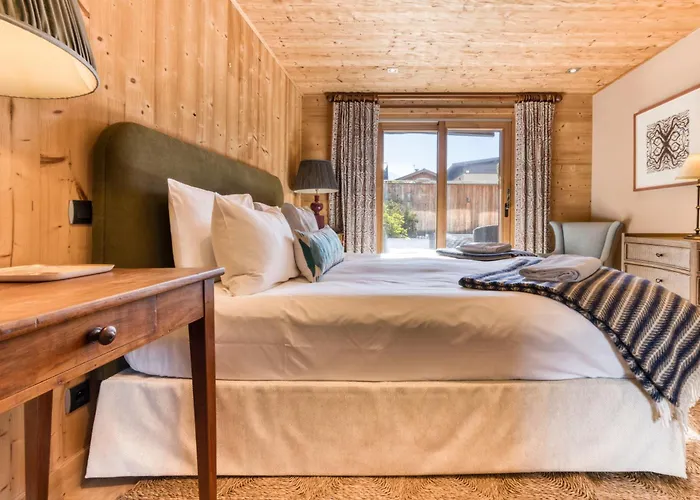 Au Bon Coin - Luxury Hidden Haven, Mont Blanc View, Hot Tub And Garden *