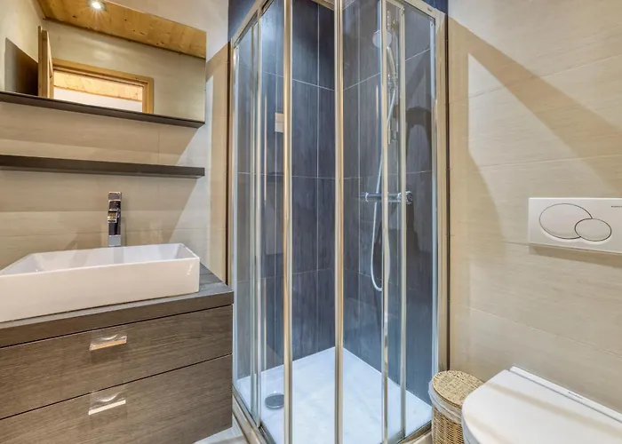 公寓 Au Bon Coin - Luxury Hidden Haven, Mont Blanc View, Hot Tub And Garden 霞慕尼